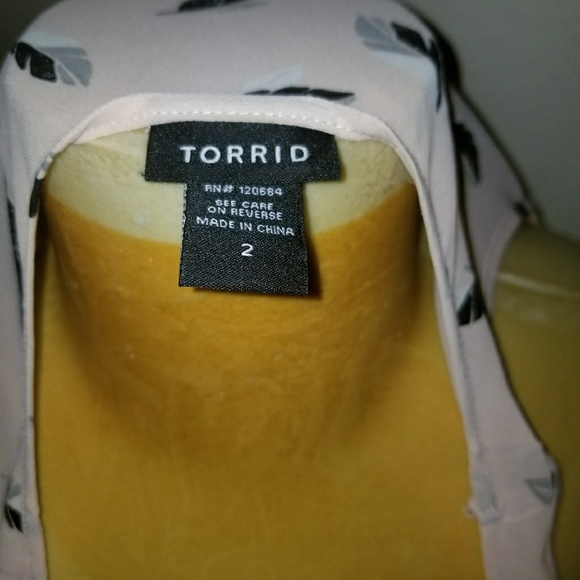 Top - Picture 4 of 4